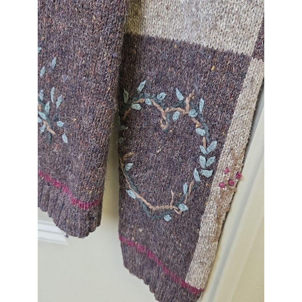 Vtg 2001 Hand Embroidered Sweater Hobbit Forest Cottage Christopher &‎ Banks S - Picture 3 of 11